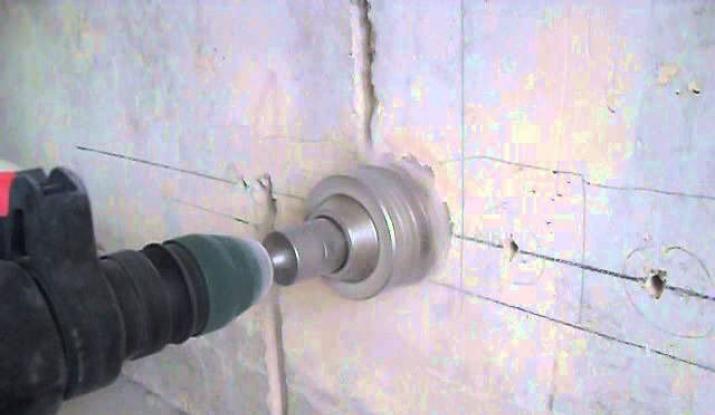 Как просверлить отверстие в бетоне под розетку или выключатель Коронка для сверления кирпича